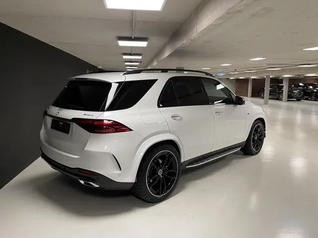 Mercedes-Benz GLE-klasse 400 e 4MATIC AMG Line Premium Plus | Trekhaak | Head-Up | Massage | Stuurve...