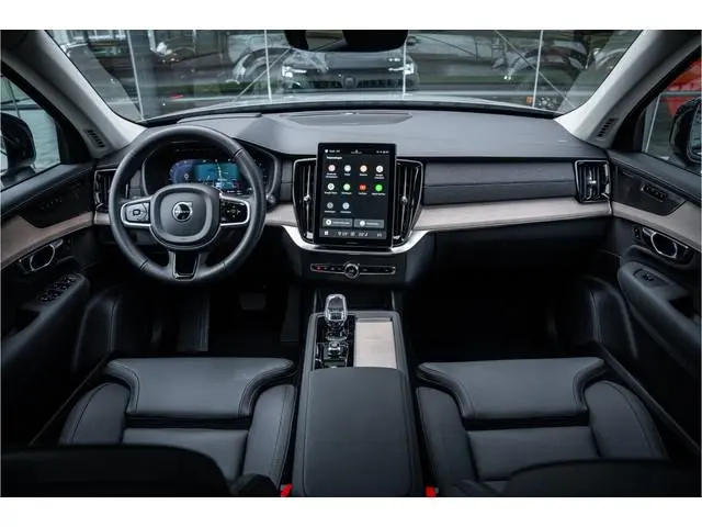 Volvo XC90 T8 Plus Dark Facelift Plug-in hybrid AWD ** HUD ** Panodak ** 360 camera ** H&K