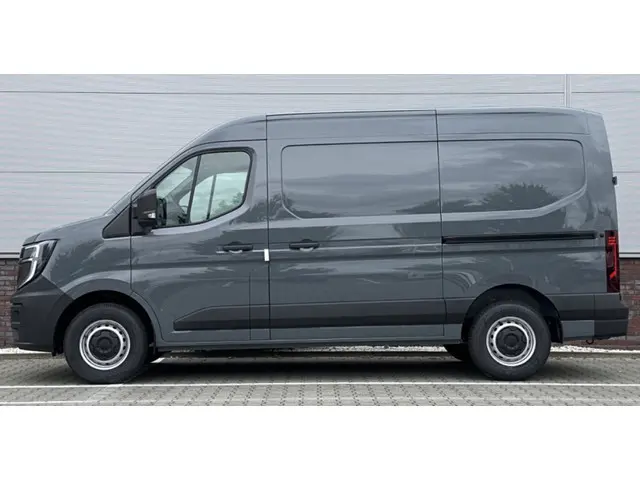 Renault Master T35 2.0 dCi 130 L2H2 Advance Camera / Laadruimte betimmering / Trekhaak / All season