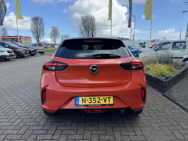 Opel Corsa 1.2 GS Line Incl. BOVAG en beurt | 1e eigenaar | NL auto | LED | Carplay | LMV | Sportsto...
