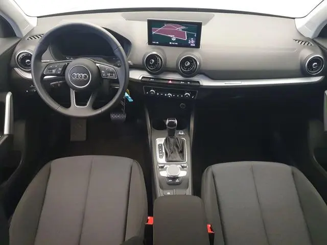 Audi Q2 35 TFSI 150pk S-Tronic S-Line Climatronic, Winterpakket, Navigatie