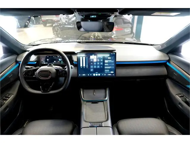Lynk & Co 08 1.5 More 257kW/350pk Aut. Plug-In Hybrid 200km Ultra Range!! PANORAMADAK + MATRIX LED +...