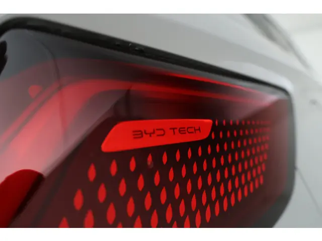 BYD SEAL U