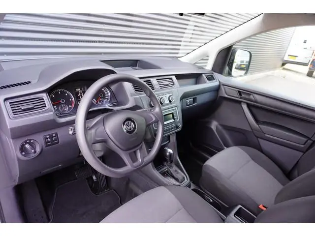 Volkswagen Caddy 102pk Automaat  Trekhaak Airco Cruise control Bluetooth