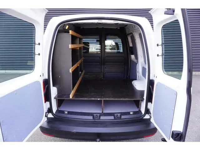 Volkswagen Caddy 102pk Automaat  Trekhaak Airco Cruise control Bluetooth