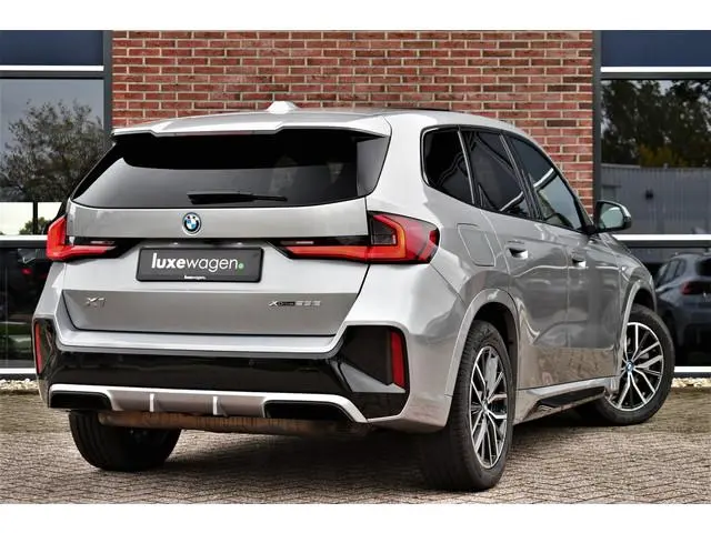 BMW X1 xDrive25e M-Sport Pano Trekh ACC 360 H/K HUD Massage E-zetels