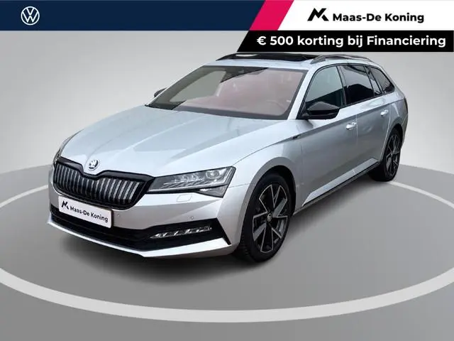Skoda Superb Combi 1.4TSI 160kW/218PK iV Sportline DSG · Panoramadak · Trekhaak · 360°Camera + Parke...