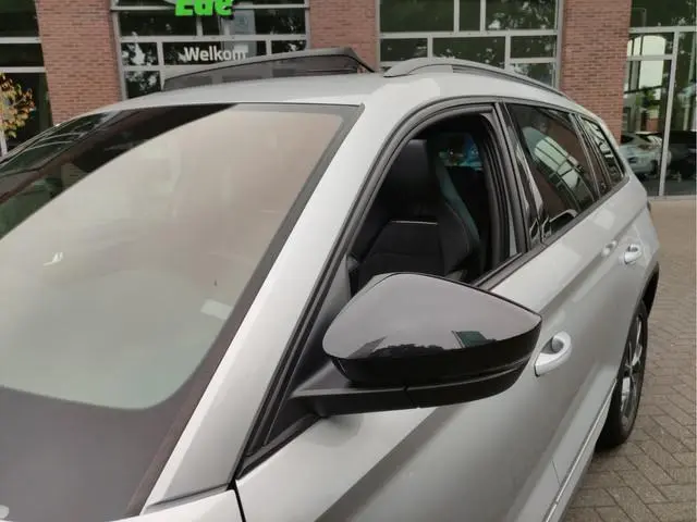 ŠKODA Kodiaq 1.5 TSI DSG Sportline Business Panoramadak - Wegklapbare trekhaak - Adaptieve Cr.contro...