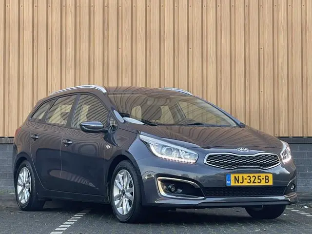 Kia cee'd Sportswagon 1.6 GDI ComfortPlusLine Navigator | Origineel Nederlands | Apple Carplay | Tre...