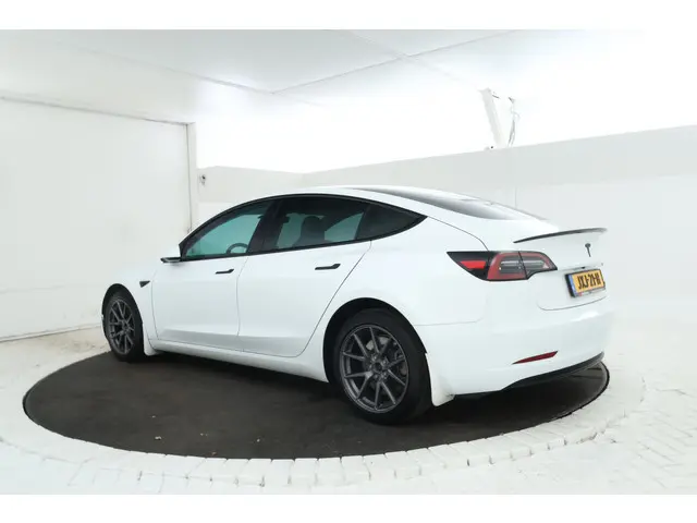 Tesla Model 3 Long Range AWD 75 kWh 500Pk 4WD, Climate, Leer, etc.