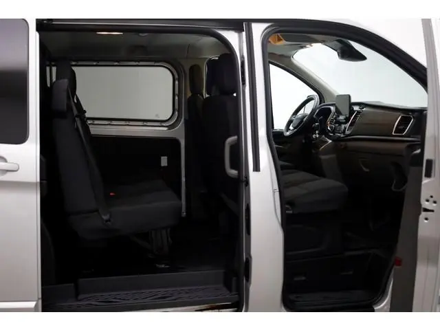 Ford Transit Custom 2.0 TDCI 130pk L2H1 Limited D.C. Airco/Navi/LED 09-2022