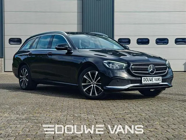 Mercedes-Benz E-Klasse 300e LED Carplay Camera Navigatie Stoelverwarming