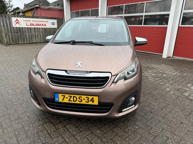Peugeot 108 1.0 e-VTi 68 PK | Blue Lease | Airco | 5-drs | Lichtmetalen velgen | Uniek: Trekhaak |