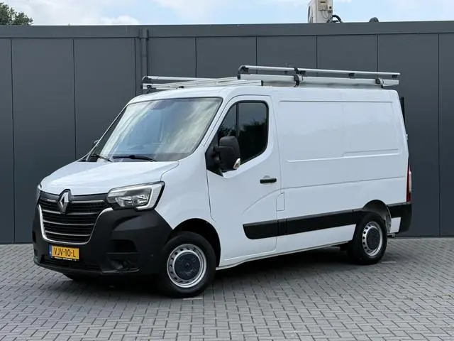 Renault Master 2.3 dCi 135 PK / L1H1 / 19.857 KM! / 2.5 TONS TREKHAAK / IMPERIAAL / CAMERA / 1e EIG....