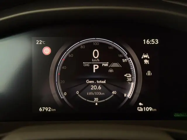 Lexus RZ