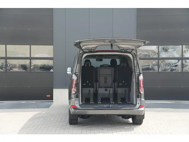 Ford Tourneo