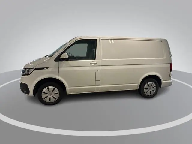 Volkswagen Transporter 2.0 TDI 150pk DSG L1H1 28 Bulli · Apple/Android Car Play · Afneembare Trekhaa...