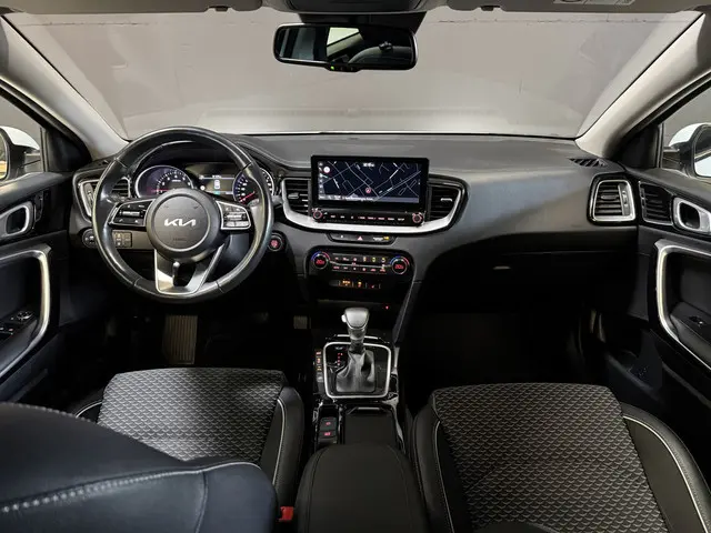 Kia Ceed 1.0 T-GDi MHEV DynamicPlusLine | Camera | Dodehoeksensoren | Apple Carplay