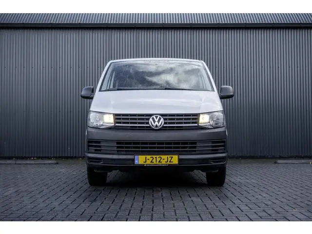Volkswagen Transporter T6 Kombi **2.0TDI L2H1 | 9-Persoons | Incl. btw en bpm | Airco | Cruise | PDC...