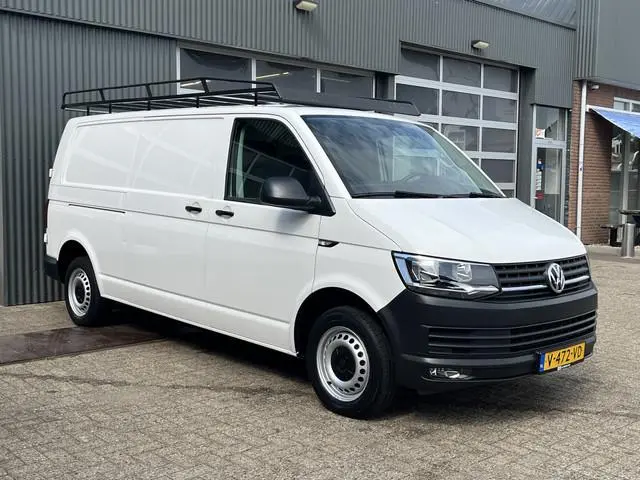 Volkswagen Transporter 2.0 TDI L2H1 150pk Euro 6 Bpm vrij Trekhaak 2500kg Imperial Cruise controle 1...