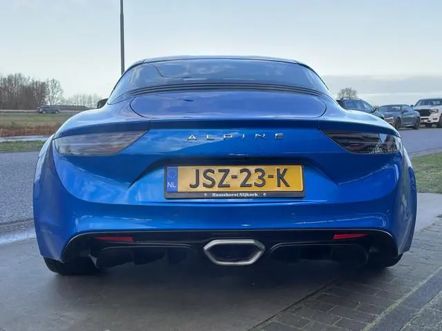 Alpine A110