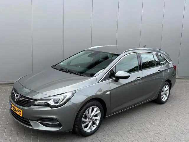 Opel Astra Sports Tourer 1.2 Turbo 145PK Innovation Trekhaak/Stoel-stuurverwarming/Parkeerhulp/Full-...