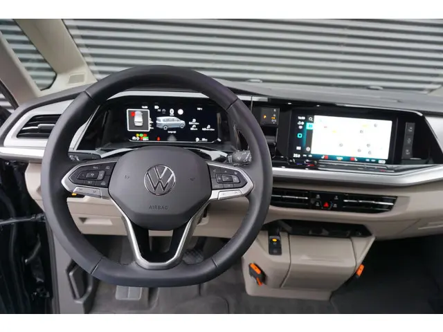 Volkswagen Multivan 1.5 eHybrid L2 Bulli Edition 7 persoons 4Motion 4x4 Panoramadak LED Apple Carplay Trekhaak