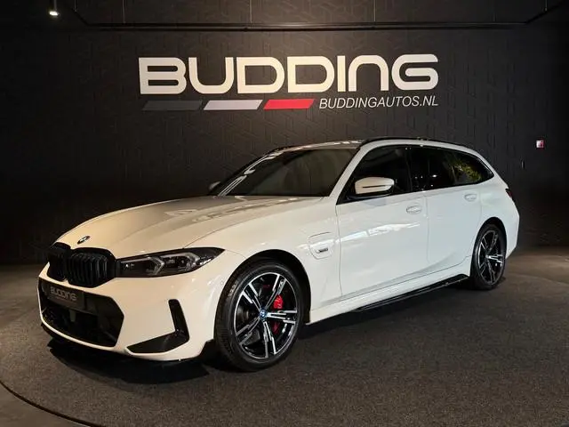 BMW 3-serie Touring 320e | M-sport | LCI | Trekhaak | Adap Cruise