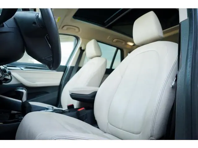 BMW X1 xDrive25e High Executive Edition / Pano / Leder / Harman Kardon / Camera / Adaptive Cruise