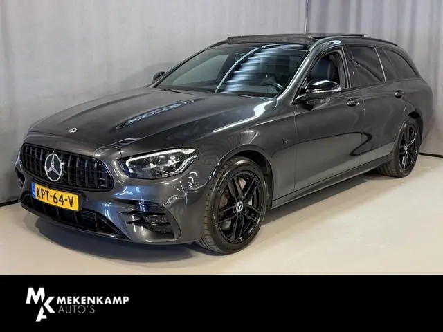 Mercedes-Benz E-klasse Estate 300 e AMG Line 18"/Trekhaak/Panoramadak/Burmester/Dodehoek/360 camera/...