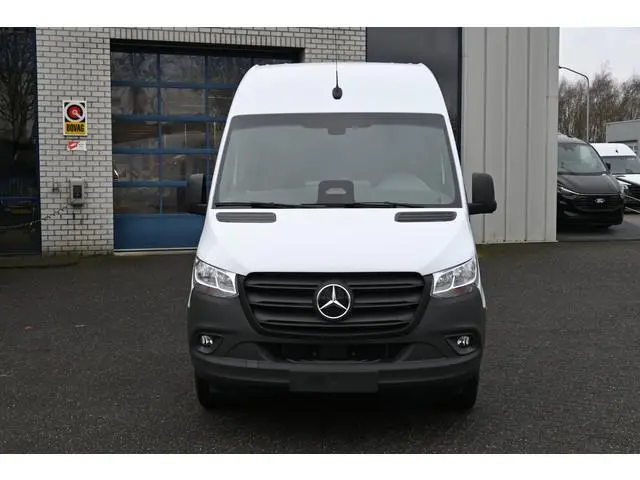 Mercedes-Benz eSprinter 314 L3H2 RWD Pro 81kWh Smartphone integratiepakket, DC-opladen 115kW