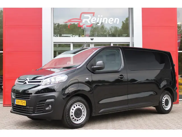 Citroen ë-Jumpy L2 136PK AUTOMAAT 75 kWh | NAVIGATIE 10" TOUCHSCREEN | ACHTERUITRIJ CAMERA | APPLE CARPLAY/ANDROID AUTO | PARKEERSENSOREN | CRUISE CONTROL | DAB+ RADIO | NIEUWE BUS! | 3-ZITS |