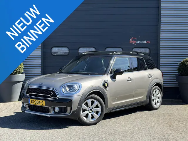 Mini Mini Countryman 1.5 Cooper S E ALL4 Chili | Panoramadak | Camera | Head-Up Display | Harmon Kar...