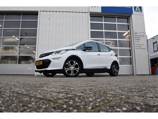 Opel Ampera-E