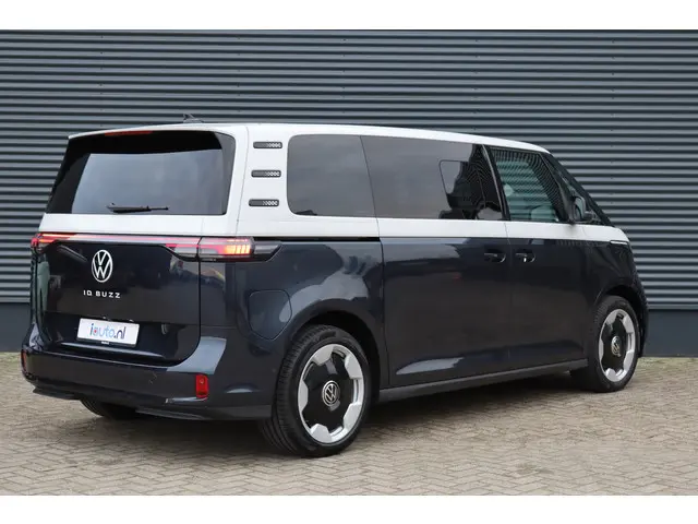 Volkswagen ID. Buzz Pro 286pk 86 kWh LWB 7p. IQ.Light/ACC/Camera/Elek. schuifdeuren/Keyless/Dodehoek...