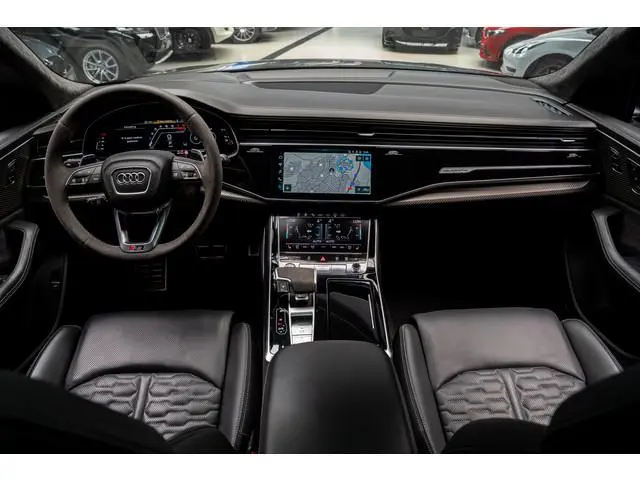 Audi RSQ8