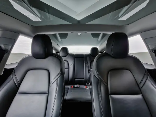 Tesla Model 3 Performance S Dual Motor Aut- SOH 91%, Panoramadak, Autopilot, Comfort Leder, Carbon P...