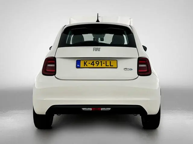 Fiat 500 Passion 42 kWh | Navigatie | Carplay | Cruisecontrol |