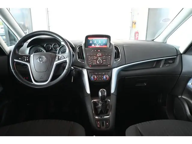 Opel Zafira Tourer 1.4 Edition 7p Clima Cruise control Navigatie PDC Goed Onderhouden! Inruil Mogeli...