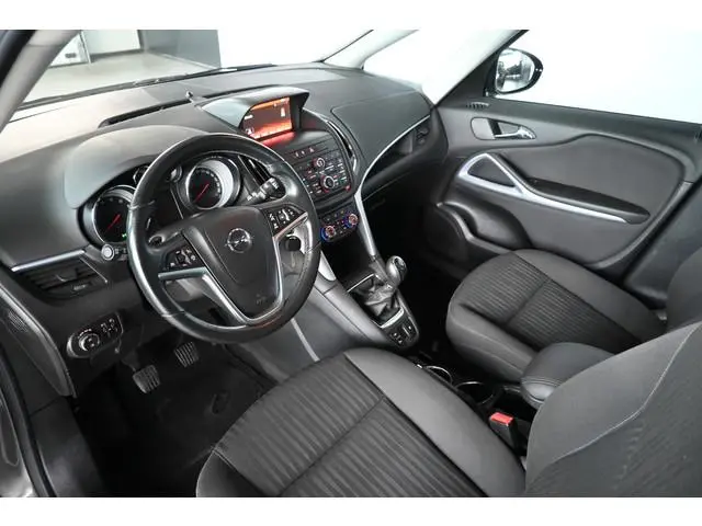 Opel Zafira Tourer