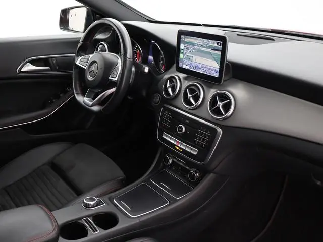 Mercedes-Benz CLA-klasse Shooting Brake 180 AMG NIGHT + PANORAMA SCHUIFDAK | APPLE CARPLAY | CAMERA...