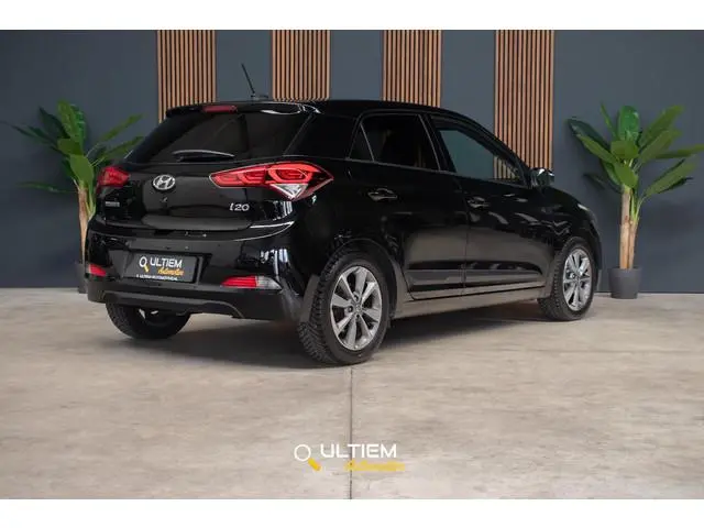 Hyundai i20 1.2 i-Motion Premium | 1e Eigenaar, Navi, Camera
