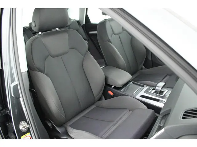 Audi Q5 2.0 TFSI 252pk S-Tronic quattro Sport Pro Line Trekhaak Camera Xenon Stoelverwarming Navigat...