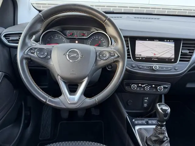 Opel Crossland X