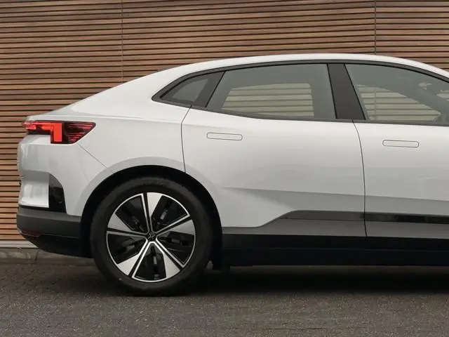 Polestar 4