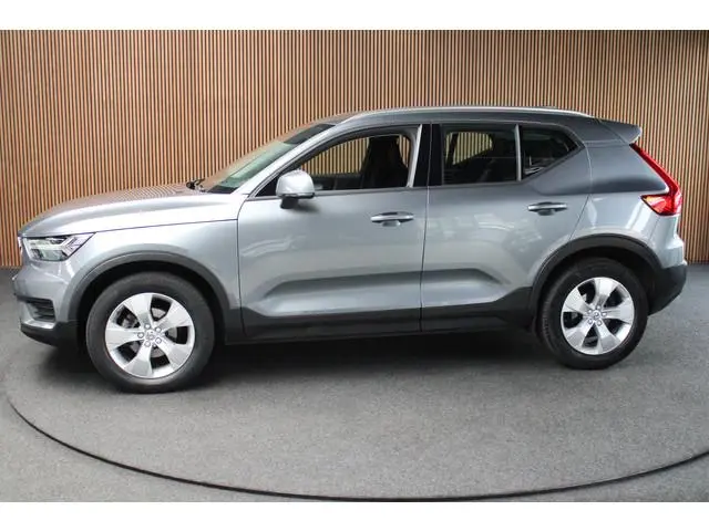 Volvo XC40 1.5 T3 Navi Leder PDC Camera Climate Carplay PDC Cruise LM velgen BTW auto