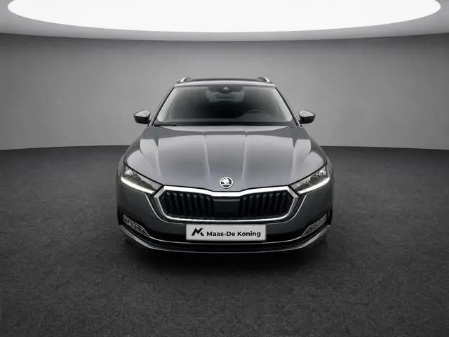 Skoda Octavia Combi 1.0 e-TSI 110pk DSG Business Edition ·Trekhaak Wegklapbaar· Apple/Android Car Pl...