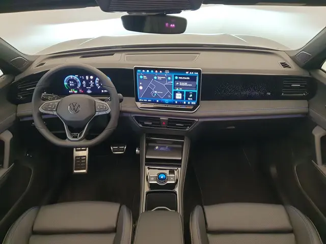 Volkswagen Tiguan 1.5 eHybrid 272pk DSG/AUT R-Line Wegklapbare trekhaak, Panoramadak, Harman/Kardon,...