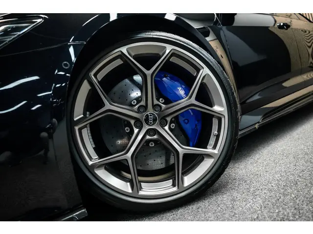 Audi RS6 Avant TFSI quattro | Audi Exclusive | Eventuri | Keramisch | B/O 3D | Pano |