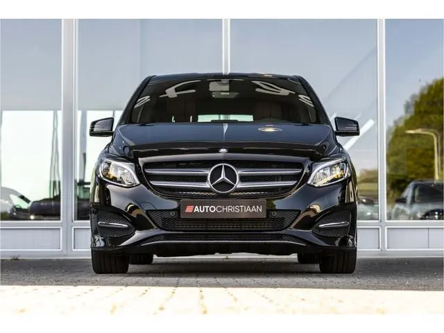 Mercedes-Benz B-klasse 180 Prestige | Automaat | Leder | Afn. Trekhaak | NL Auto
